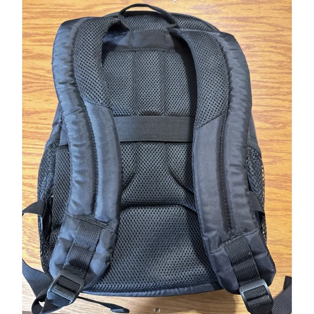 Samsonite Backpack - Black Logo Excellent Condition‎